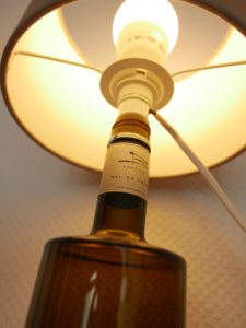 Faire une lampe bouteille, les tutos fabrication  Lampes bouteille, Lampes  bouteille de vin, Lampe bocal