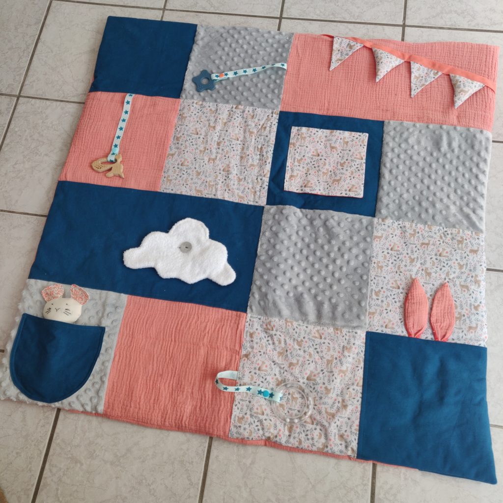 Tapis d'éveil bébé - tuto - L'atelier de Aude