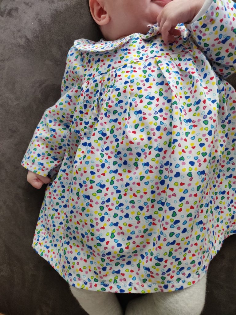 robe garde robe idéale de bébé face