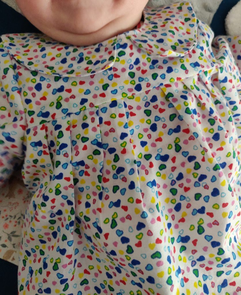 robe garde robe idéale de bébé zoom col